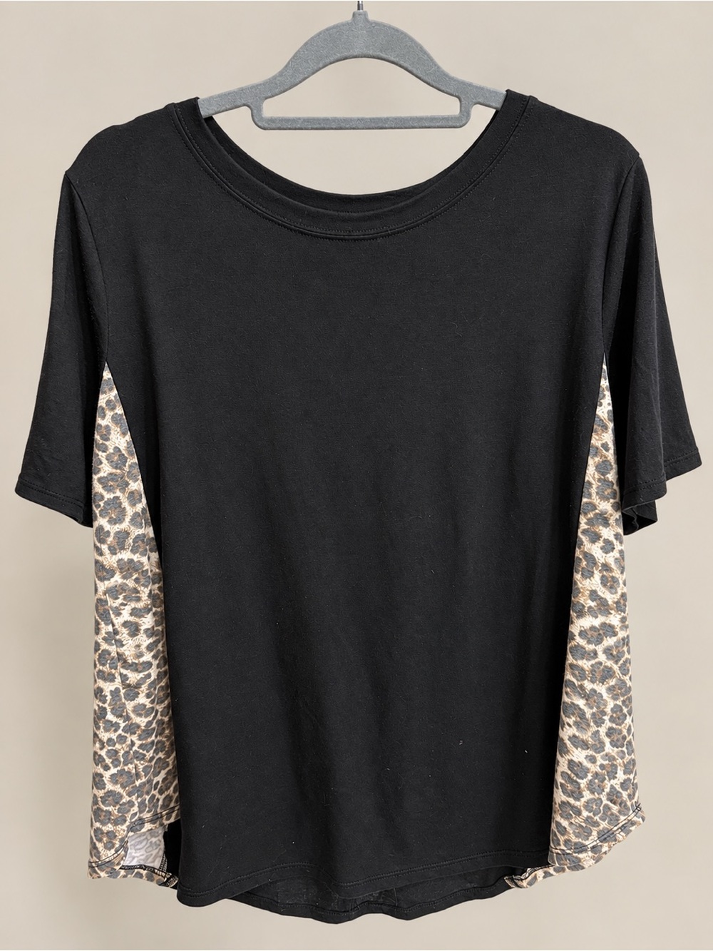 Zenana Outfitters Black Tee with Leopard Print Side Panels